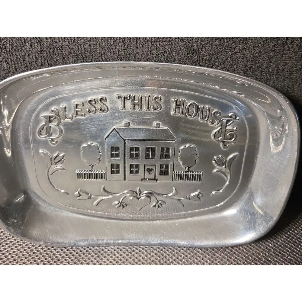 vintage Wilton Armetale metal bread tray 
